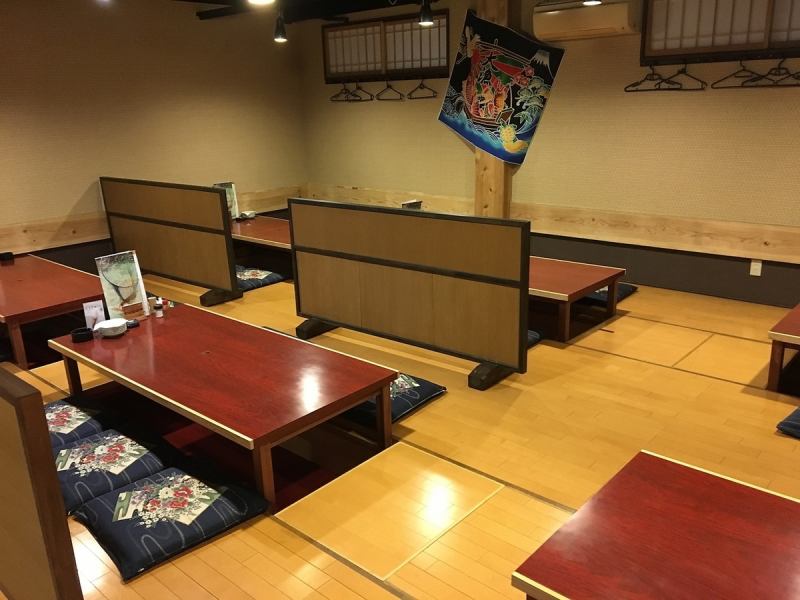 There are 9 movable sunken kotatsu seats in the large hall!! We can accommodate parties of up to 54 people!!