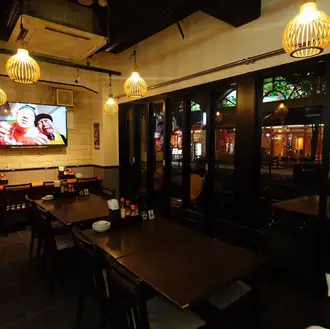 会社の飲み会や打ち上げ、各種ご宴会にも対応可能。中人数でのご利用に最適なお席をご用意しております。アクセス抜群の京都駅前なので集合・解散もスムーズ。本格中華とお酒を囲みながら楽しいひとときをお過ごしください。