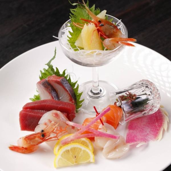 Assorted sashimi