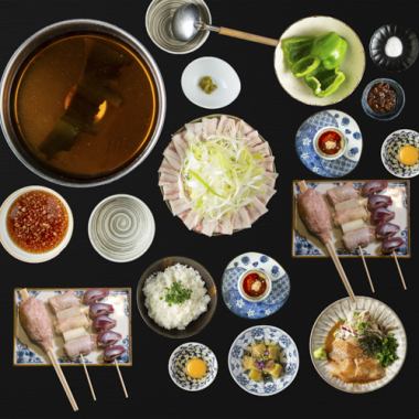 【烤雞串&蔥火鍋套餐】共7道菜：3種精選烤串和蔥火鍋。 5300日元，含90分鐘暢飲。