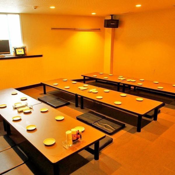[We also have a large room that can accommodate up to 40 people ♪] We also accept large banquets such as banquets, alumni associations, welcome and farewell parties, and large groups such as graduation ceremonies and adult ceremonies.We also have a drink bar and an alcoholic drink bar, but you are free to bring in food and drinks ♪ Bring your favorite things and enjoy it with everyone!
