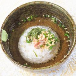 茶泡飯(鮭魚/李子)