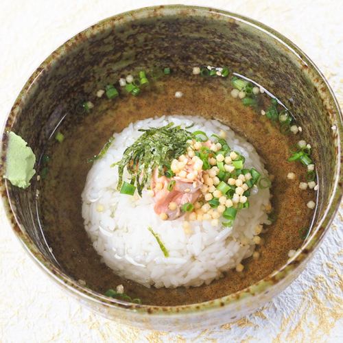 茶泡飯(鮭魚/李子)