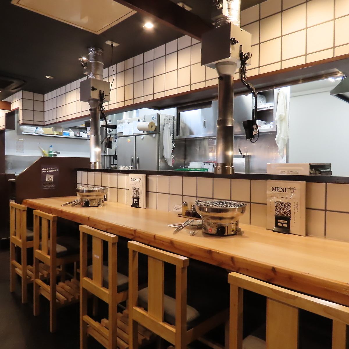 二人で落ち着いて食事を楽しめる雰囲気が魅力。