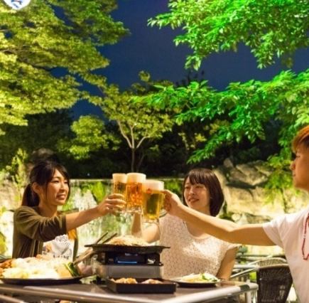 【周末及节假日】户外祝酒【120分钟啤酒花园 烤肉无限量供应&5种生啤无限量畅饮】