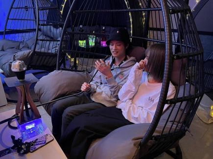 【カップル限定】シンデレラで素敵なCHILL TIMEを♪シーシャ1台+アイスホース付き◎
