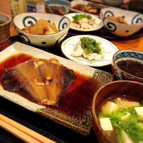 カレイ煮付定食