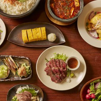 "日～木限定"熟成鶏もも焼き旬菜炊き込みご飯含む２全8品2H飲み放題付全９品"平日限定コース"