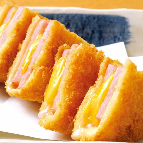 Ham cutlet with cheese