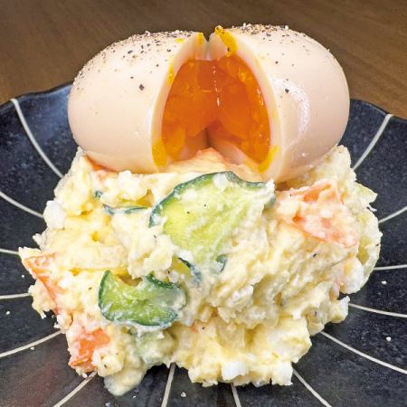 半熟たまごのポテトサラダ