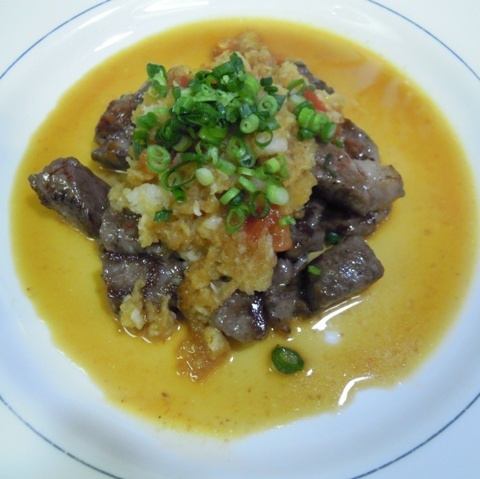Beef steak with grated daikon radish sauce