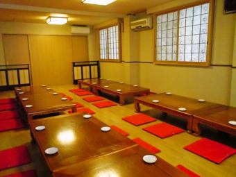2階は20名様~貸切もできる大きなお座敷をご用意しております♪2階席は、韓国料理のみのご提供になります。