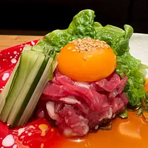 桜ユッケ