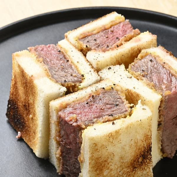 【贅沢】牛かつサンド◆炭火焼井の万三宮北野坂店特製!