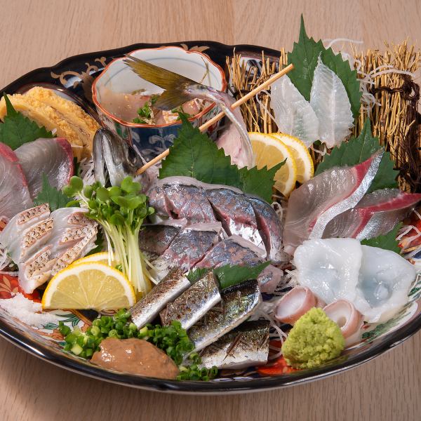 【活きの良い海の恵み/日替わりで楽しむ至福の盛り合わせ】本日のおまかせ盛り※ご注文は2人前～となります