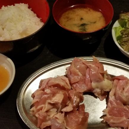 【ランチ食べ放題コース☆ (土曜・日曜・祝日のみ営業)】超お得!鶏肉三種食べ放題コース