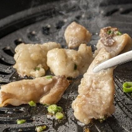 [Hyakunen Hormone Yakiniku] All-you-can-eat 10 kinds of meat + All-you-can-eat 30 dishes including Chinese food + All-you-can-drink for 2 hours 4,980 yen (5,478 yen incl.)