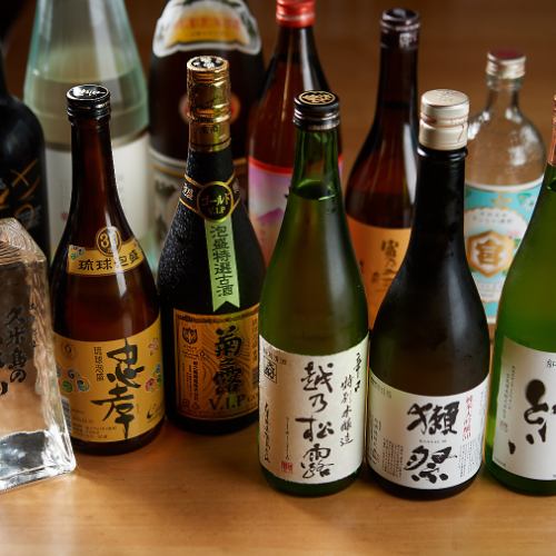 We have sake "Daisai" and authentic shochu "Mori Izo".