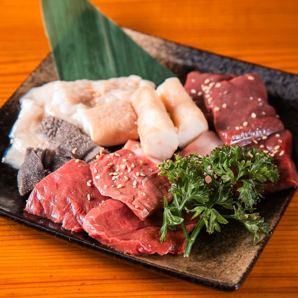 ◆さかりホルモン6種食べ比べセット◆(税込1,950円)