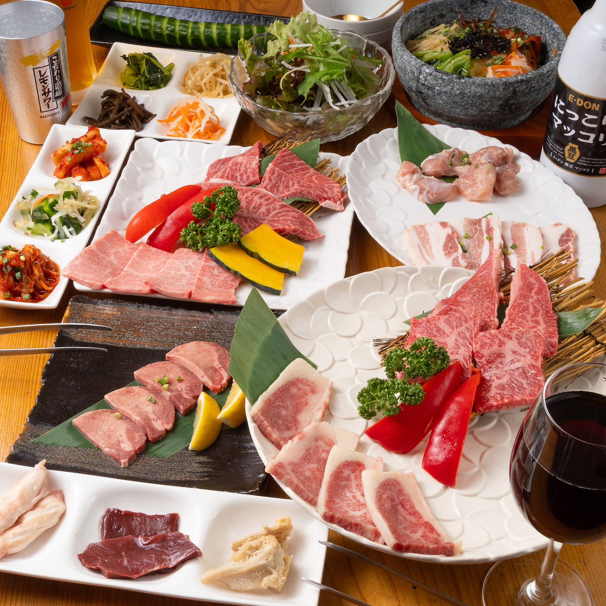 自慢のお肉を七輪で香ばしく焼き上げる!旨みを堪能する炭火焼肉体験を是非どうぞ♪