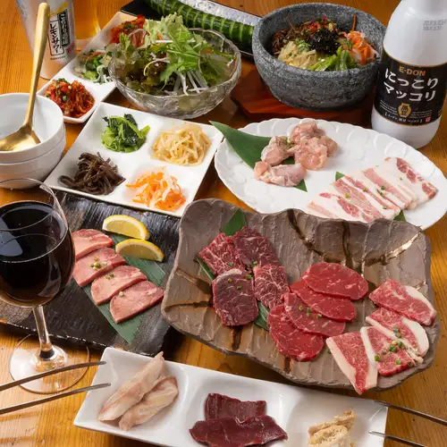自慢のお肉を七輪で贅沢に堪能♪