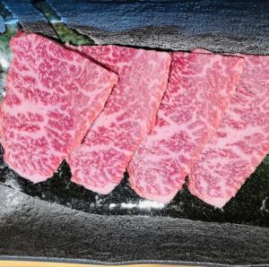 [Wagyu beef] Chestnut/Black kite/Uwamisuji