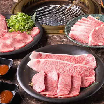和牛及其他美味菜肴无限量供应