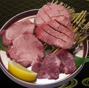和牛牛舌拼盤