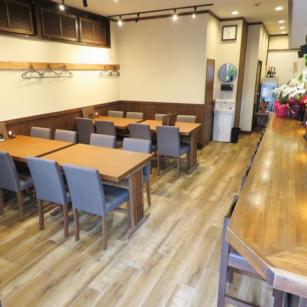 【八柱駅「北口」から徒歩1分】細道にある大人の隠れ家店。木の温もりで包まれた居心地の良い空間です♪歓送迎会、お祝いなど様々なご宴会にぴったりな各種コースご用意しております！