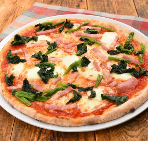ベーコンとほうれん草のマルゲリータ