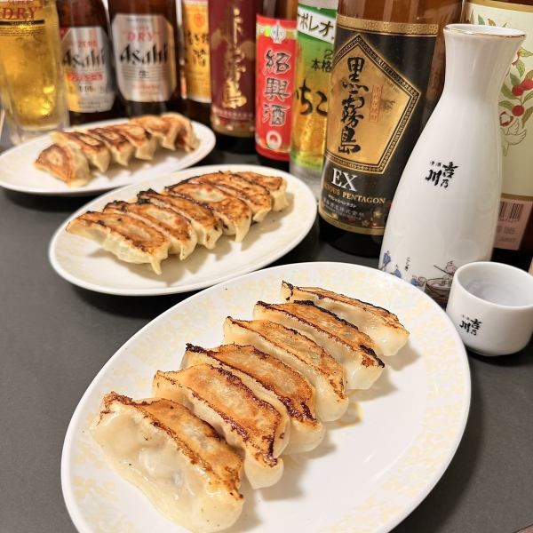 《餃子王自慢！》手作り焼餃子330円(税込)～