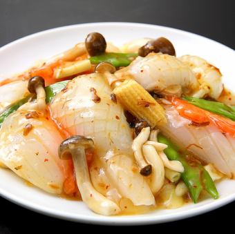 Stir-fried squid with XO sauce / squid chili sauce