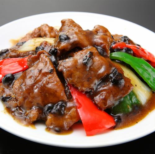 Stir-fried beef with black beans / stir-fried beef with XO sauce