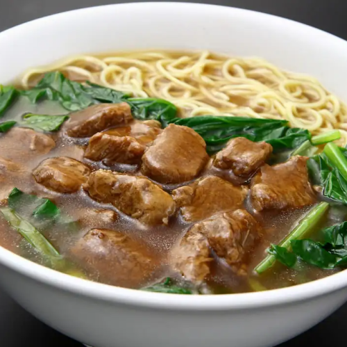 五目焼きビーフン /牛バラ肉入りソバ