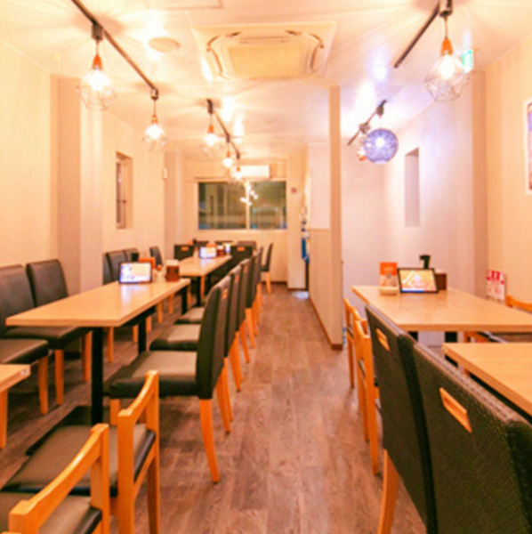Two minutes on foot from Ueno Okachimachi Station. Can accommodate small groups or large banquets. This izakaya restaurant is located near Ameyoko, and is just a two minute walk from Ueno Okachimachi Station, making it easily accessible. Can accommodate a variety of occasions, from small groups to girls' nights, after-parties, year-end and New Year's parties, and welcome and farewell parties.We also accept reservations for private use, so please feel free to contact us.