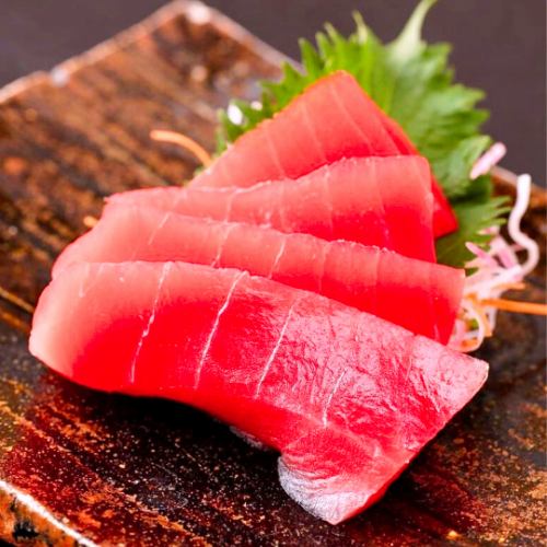 Lean tuna sashimi