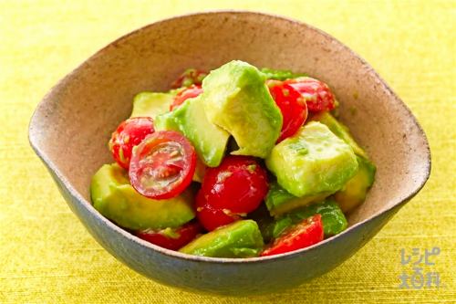 Cherry tomato and avocado salad