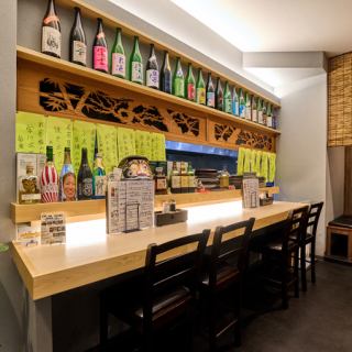 カウンター席ございます。