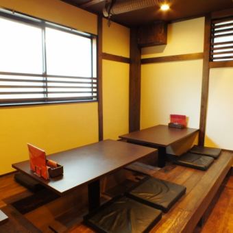 Digging tatami seats where you can have a relaxing meal