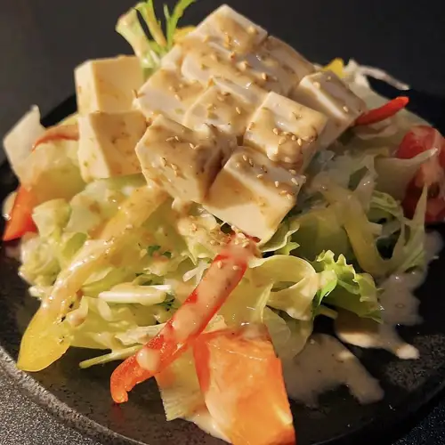 豆腐のごまドレサラダ