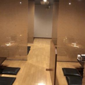 Relaxed sunken kotatsu seats. Stretch your legs and sit back to enjoy your yakiniku.There is a bamboo blind partition, so you can even have private meals! The sunken kotatsu design provides comfort for our guests.If you raise the blinds, we can accommodate parties of all sizes, up to 48 people!