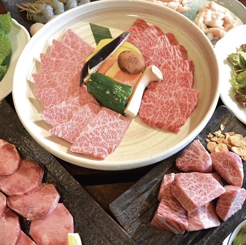 [Blissful Yakiniku] Carefully selected meat carefully prepared by experts, the finest quality Yakiniku will leave you smacking your lips☆