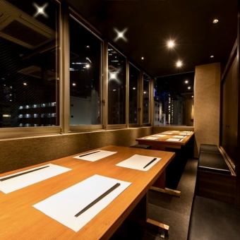 [★Private room with night view] The interior of the restaurant is full of Japanese charm and has a calm atmosphere for adults.A completely private room that can accommodate 2 to 60 people is a private room perfect for various banquets such as entertainment at Machida Station or women's gatherings ♪ We also have great banquet course plans starting from 3,000 yen to suit your budget. preparation.We also offer special surprise benefits for birthdays and anniversaries.