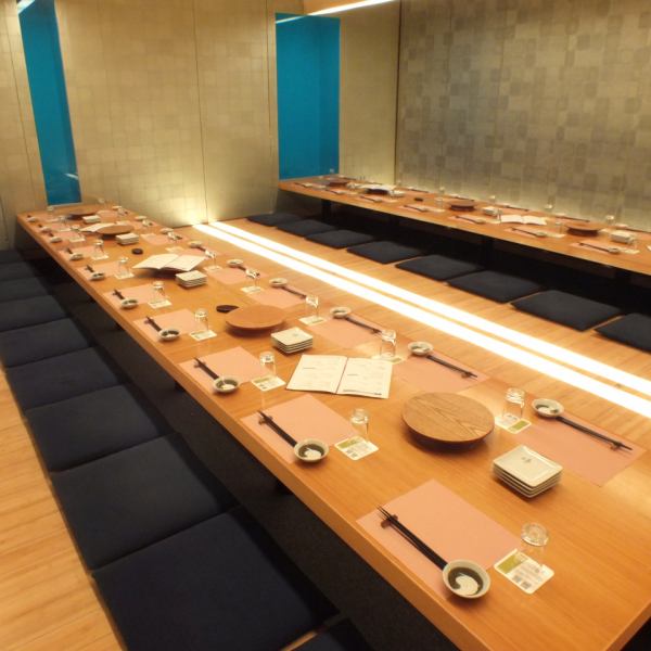 It is a shop with good access, a 5-minute walk from Shinjuku Station.Recommended for those who want to talk in a calm space.We have private rooms that can accommodate up to 75 people.It's perfect for welcome and farewell parties in the coming season♪ This room has been well received for being useful for large company banquets.Please feel free to contact us if you would like a large number of people or a group banquet.