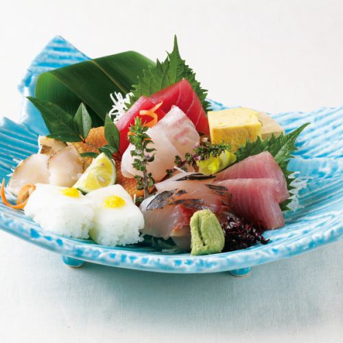 Assorted Sashimi Treasures (1 serving)
