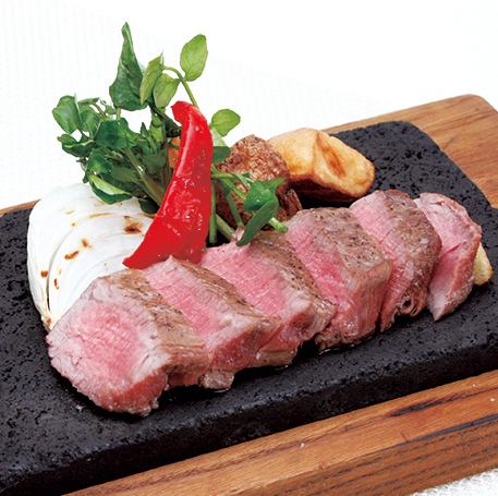 Charcoal-grilled Japanese black beef steak