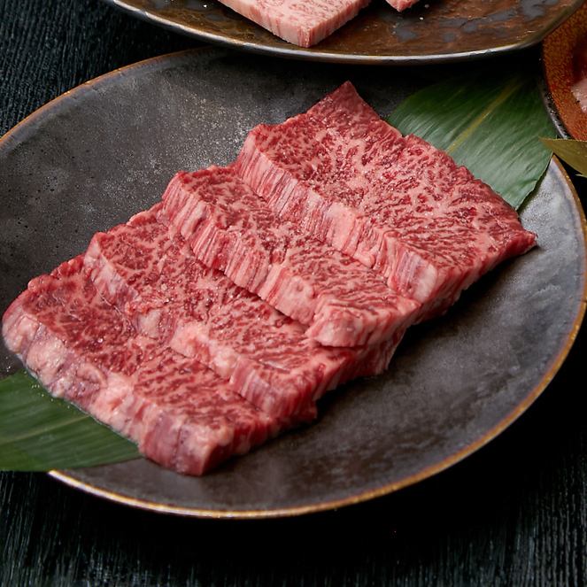 遅い時間からでも、贅沢な焼肉を楽しむことができます！