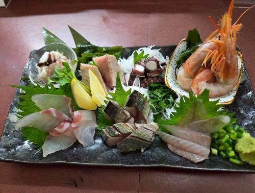 使用在东京湾捕捞的鱼类！