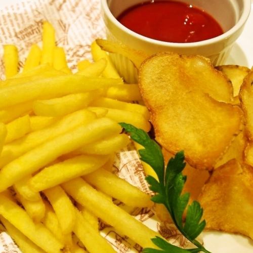 Freshly fried potato chips & french fries
