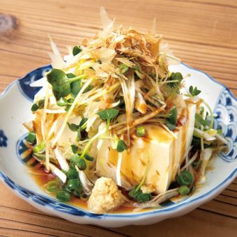 ねぎまみれ冷奴/お新香盛り